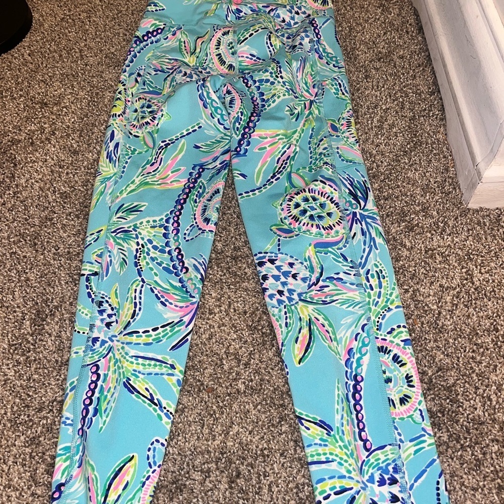 Lilly Pulitzer Luxletic Weekender High Rise midi Bermuda Blue Turtle SZ Size XS - Picture 6 of 9